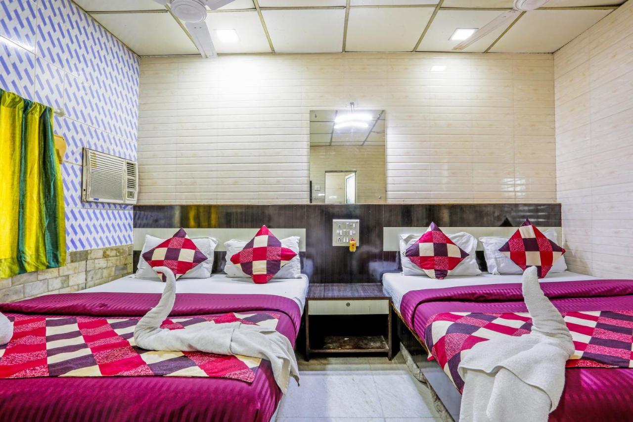 Terminus Hotel Bandra Mumbai Exterior foto